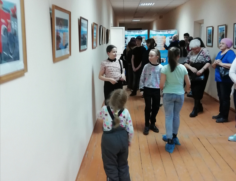 Итоговая выставка работ конкурса «И каждой профессии слава и честь».