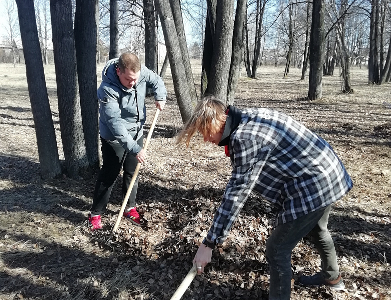 Волотеры БЭМТ приняли участие в городском субботнике
