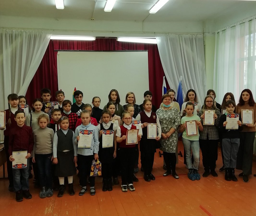 Итоговая выставка работ конкурса «И каждой профессии слава и честь».