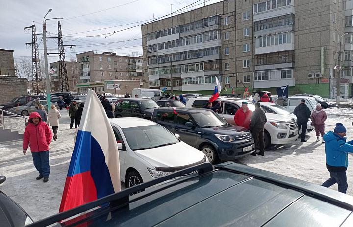 Автопробег в поддержку российских военнослужащих прошел в Кушвинском городском округе